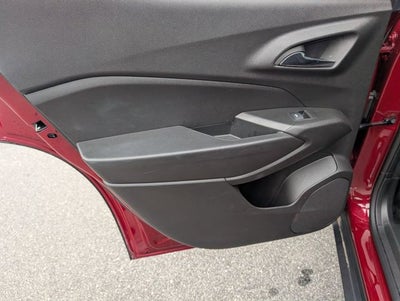 2025 Chevrolet Trax FWD LT