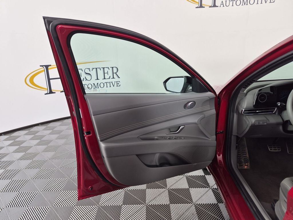 2025 Hyundai Elantra Hybrid SEL Sport