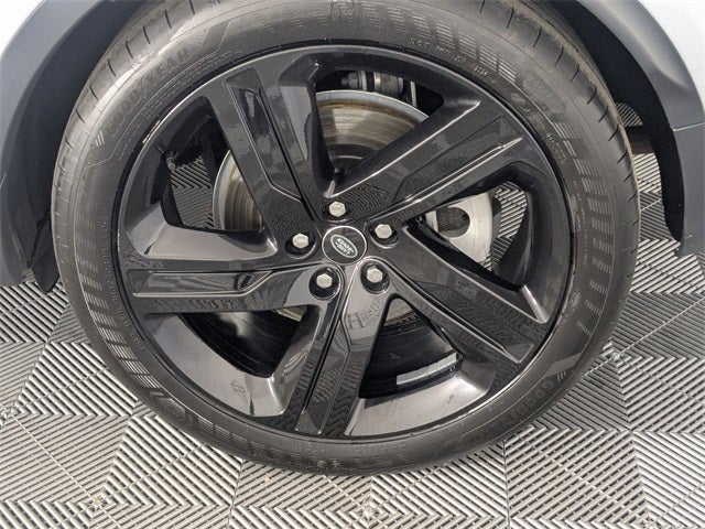 2023 Land Rover Discovery S