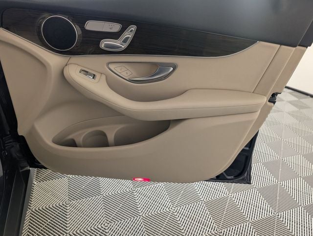 2021 Mercedes-Benz GLC GLC 300