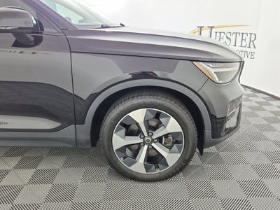 2023 Volvo XC40 B5 Plus Dark Theme