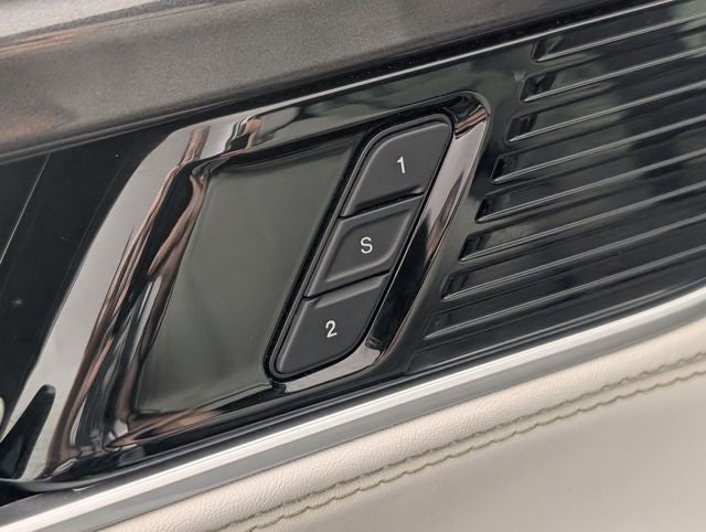 2024 Jeep Wagoneer Base