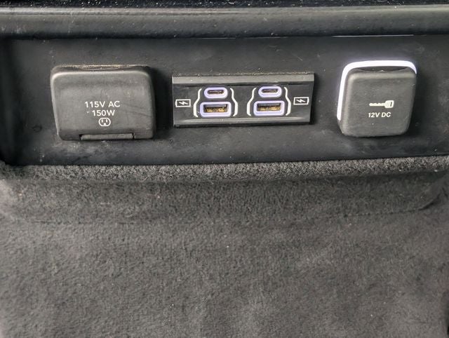 2024 Jeep Wagoneer Base