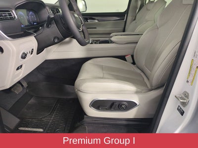 2024 Jeep Wagoneer Base
