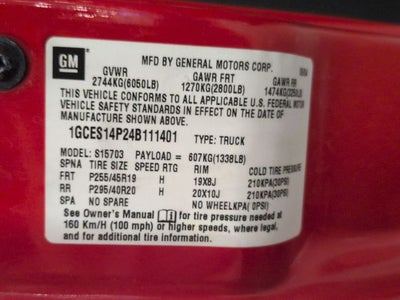 2004 Chevrolet SSR Base