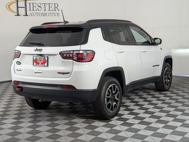 2025 Jeep Compass Trailhawk