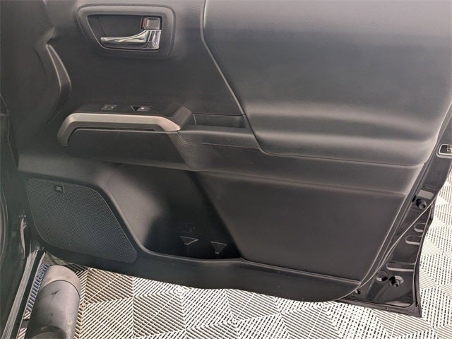 2021 Toyota Tacoma Limited V6