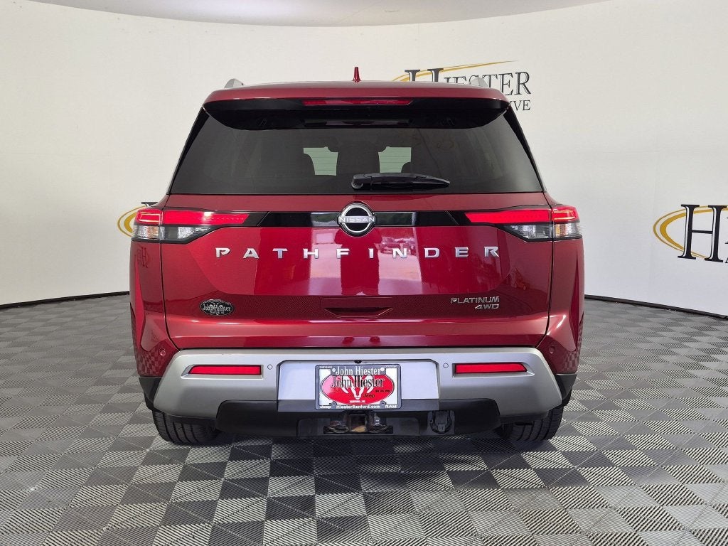 2022 Nissan Pathfinder Platinum