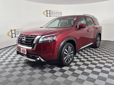 2022 Nissan Pathfinder Platinum