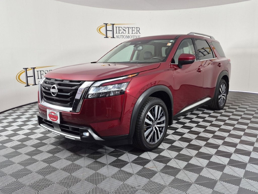 2022 Nissan Pathfinder Platinum