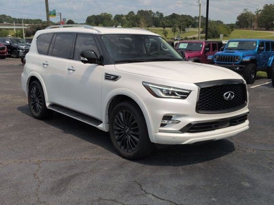 2023 INFINITI QX80 Premium Select