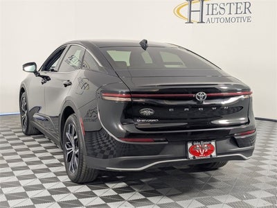 2025 Toyota Crown XLE