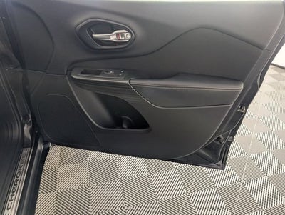 2016 Jeep Cherokee Altitude