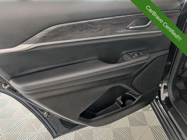 2023 Jeep Grand Cherokee L Limited 4x2