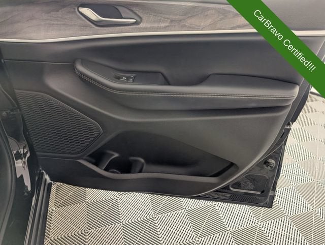 2023 Jeep Grand Cherokee L Limited 4x2