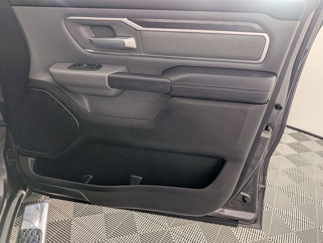 2021 RAM 1500 Big Horn Crew Cab 4x2 5'7" Box