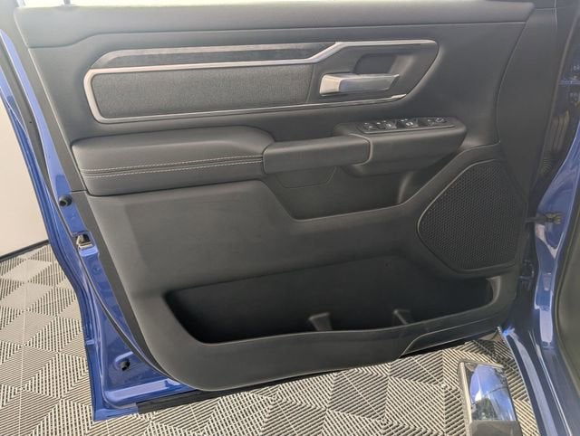 2019 RAM 1500 Big Horn/Lone Star Crew Cab 4x4 6'4" Box