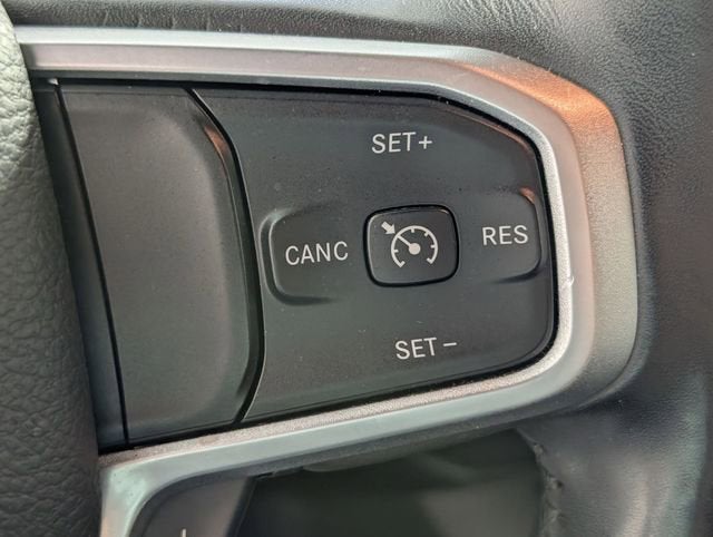 2019 RAM 1500 Big Horn/Lone Star Crew Cab 4x4 6'4" Box