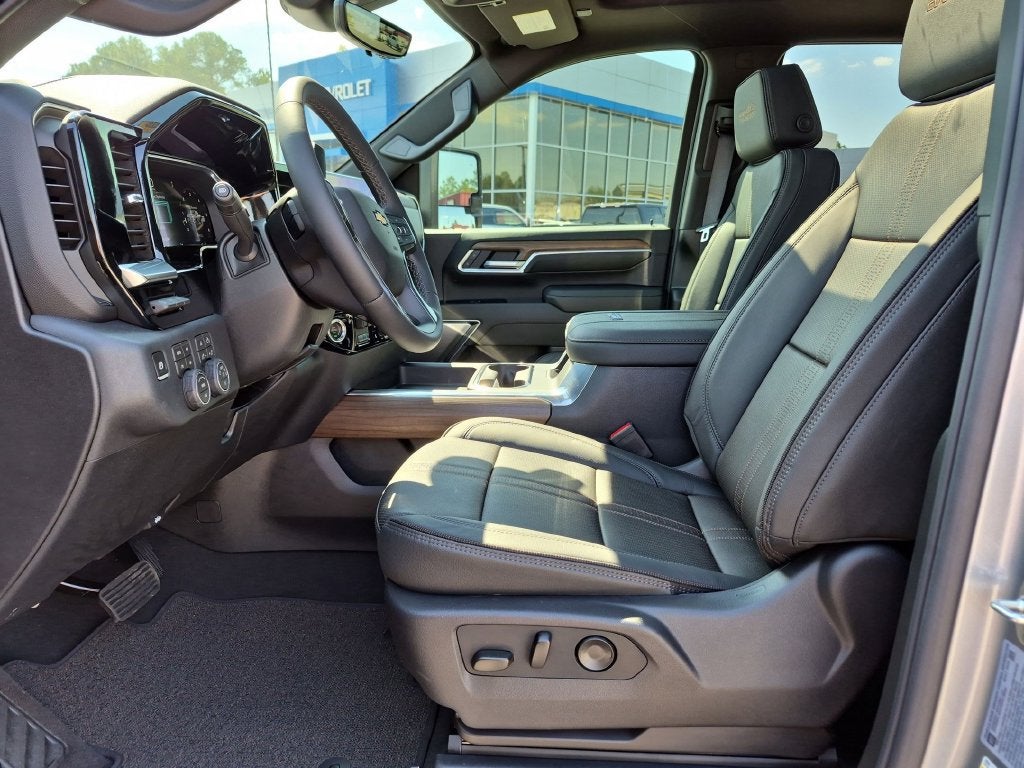 2026 Chevrolet Silverado 3500 HD High Country DRW