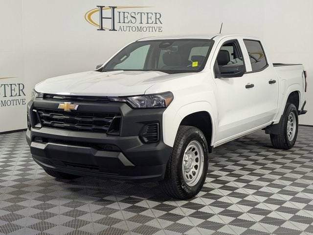 2024 Chevrolet Colorado WT