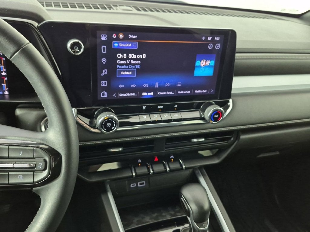 2023 Chevrolet Colorado LT - Photo 23
