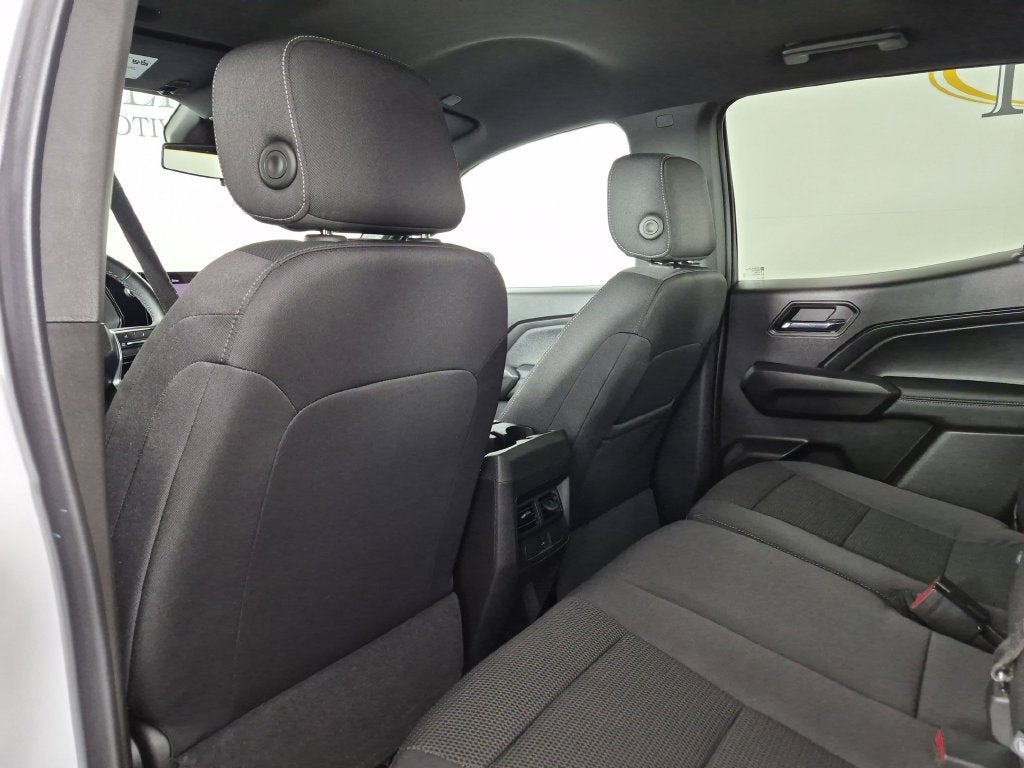 2023 Chevrolet Colorado LT - Photo 33