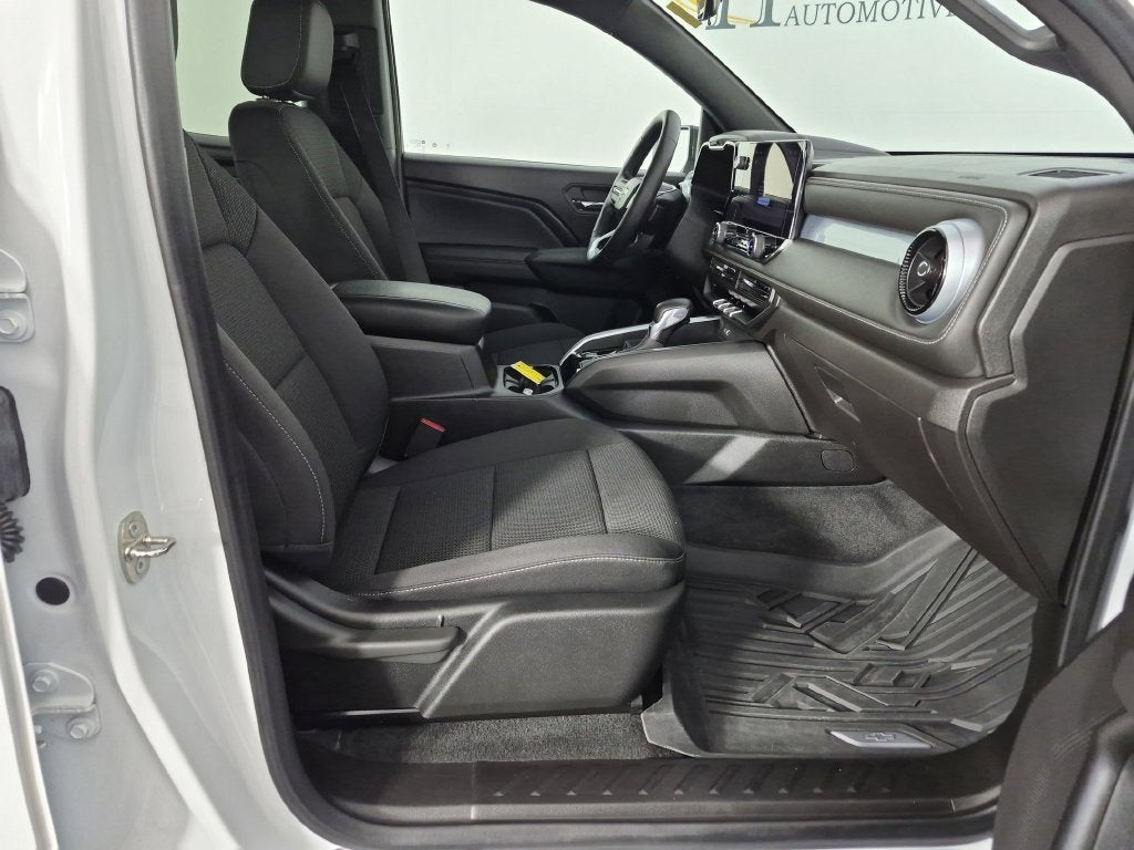 2023 Chevrolet Colorado LT - Photo 37