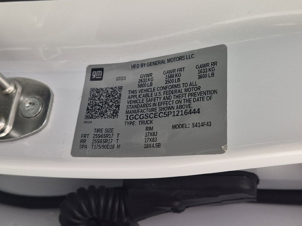 2023 Chevrolet Colorado LT - Photo 40