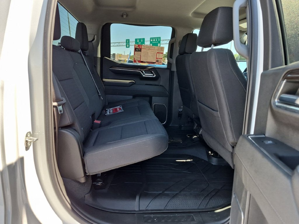 2023 Chevrolet Silverado 1500 LT - Photo 34