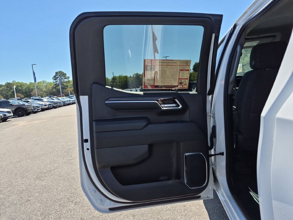 2023 Chevrolet Silverado 1500 LT - Photo 39