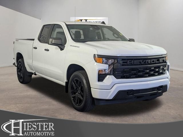 2023 Chevrolet Silverado 1500 Custom 4X4 Double Cab Std Box's photo