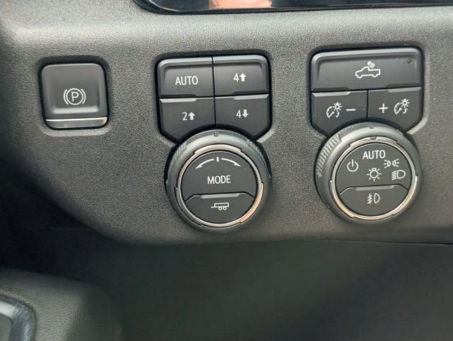 2023 Chevrolet Silverado 1500 RST - Photo 13
