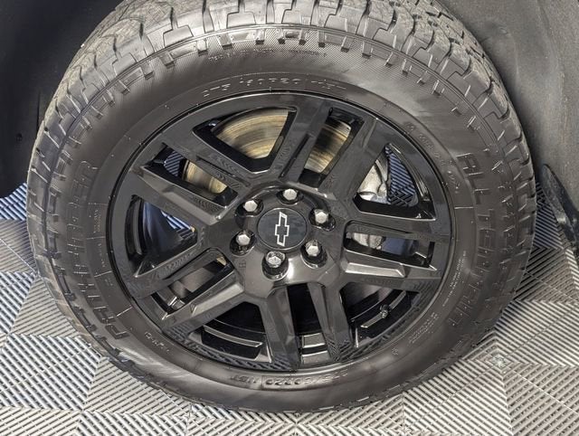 2023 Chevrolet Silverado 1500 RST - Photo 7