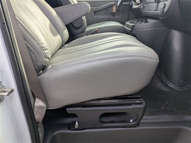 2024 Chevrolet Express Cargo 2500 WT