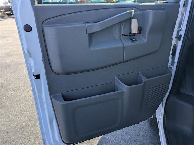 2024 Chevrolet Express Cargo 2500 WT