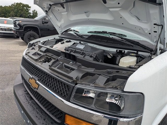 2024 Chevrolet Express Cargo 2500 WT