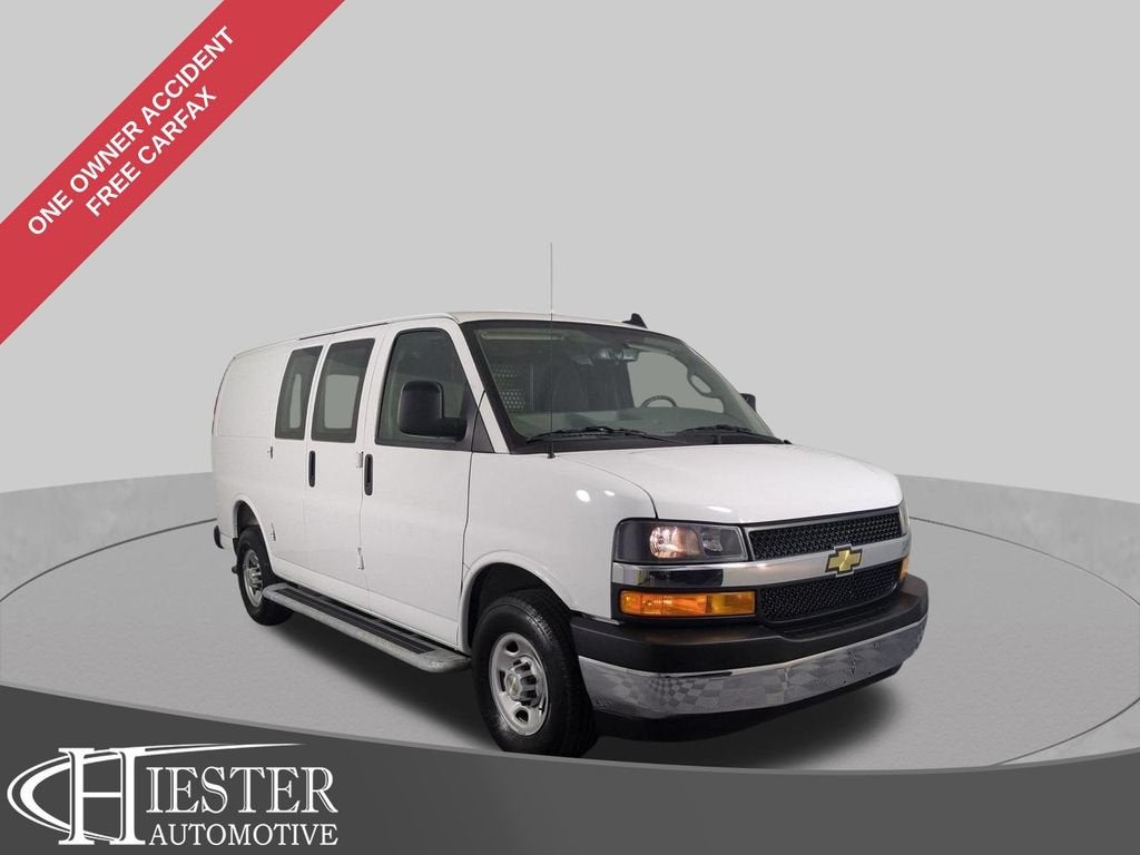 2025 Chevrolet Express Cargo WT