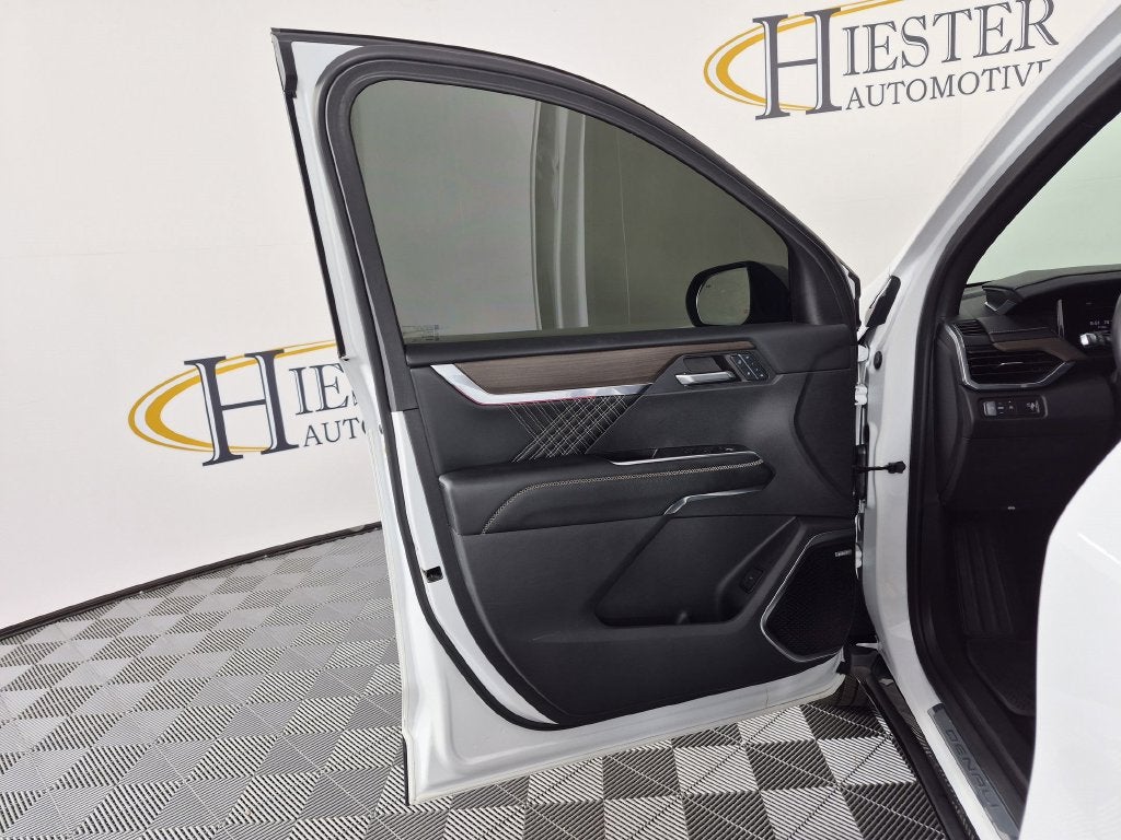 2024 GMC Acadia Denali - Photo 13