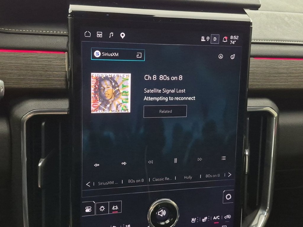 2024 GMC Acadia Denali - Photo 23