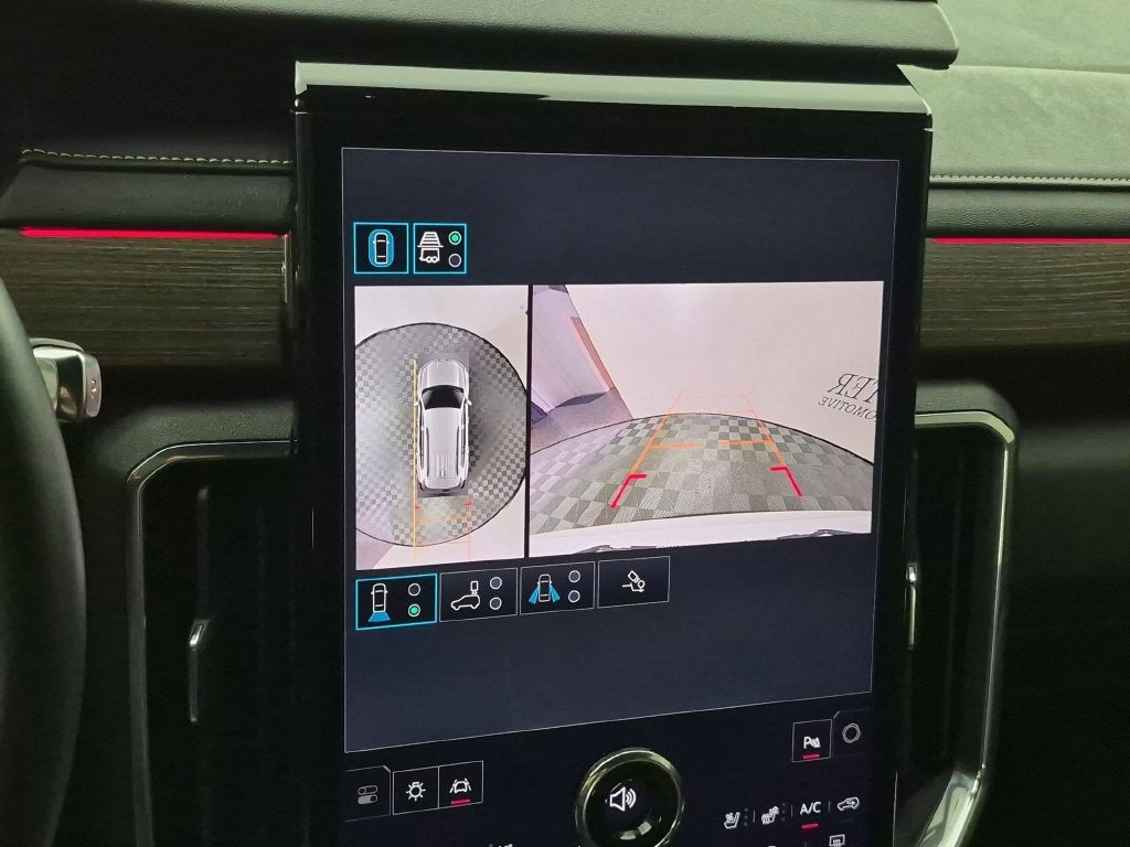 2024 GMC Acadia Denali - Photo 24