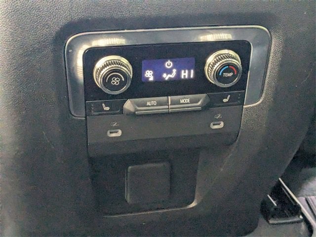 2021 GMC Yukon XL AT4