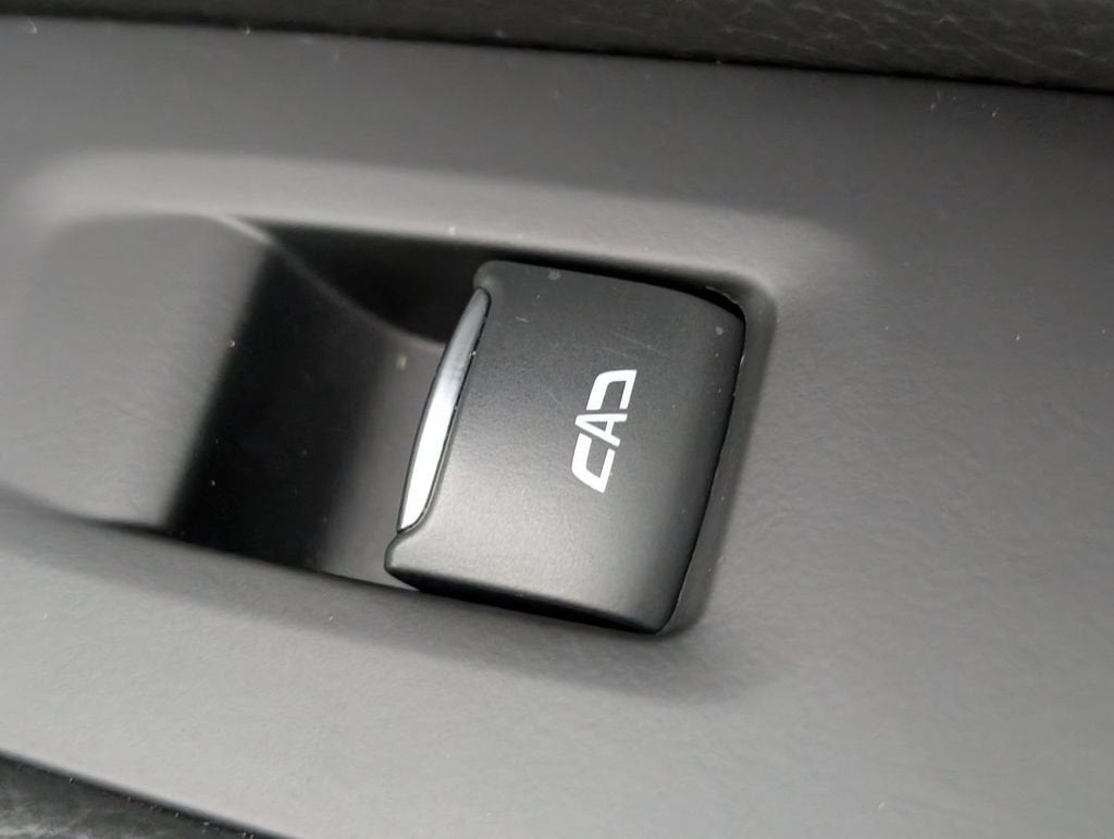 2024 GMC Yukon XL Denali - Photo 39