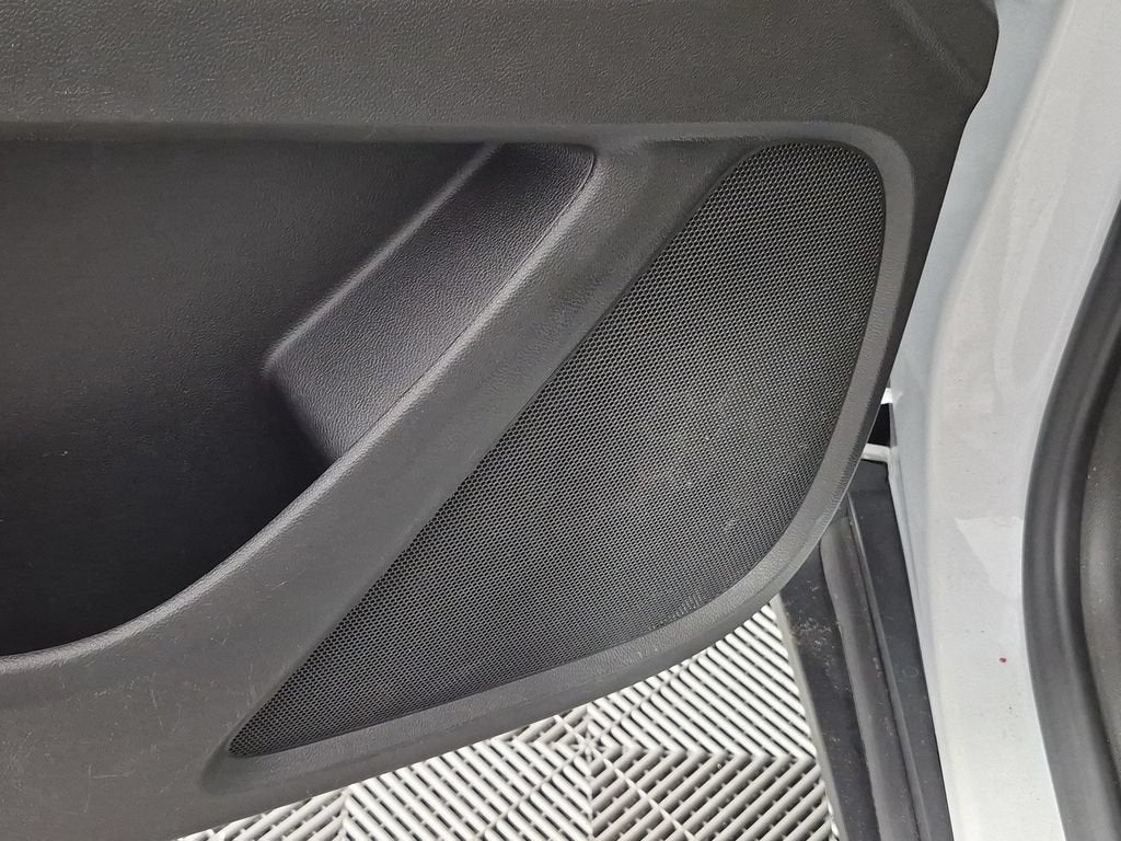 2023 Chevrolet Traverse LS - Photo 16