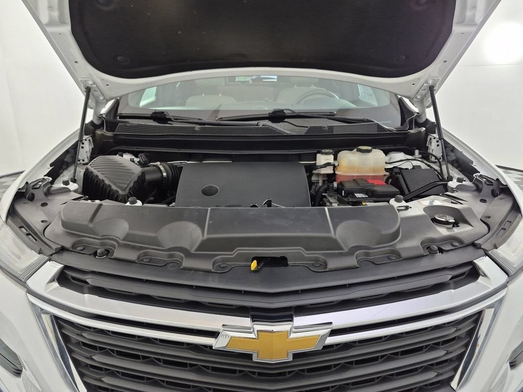 2023 Chevrolet Traverse LS - Photo 38