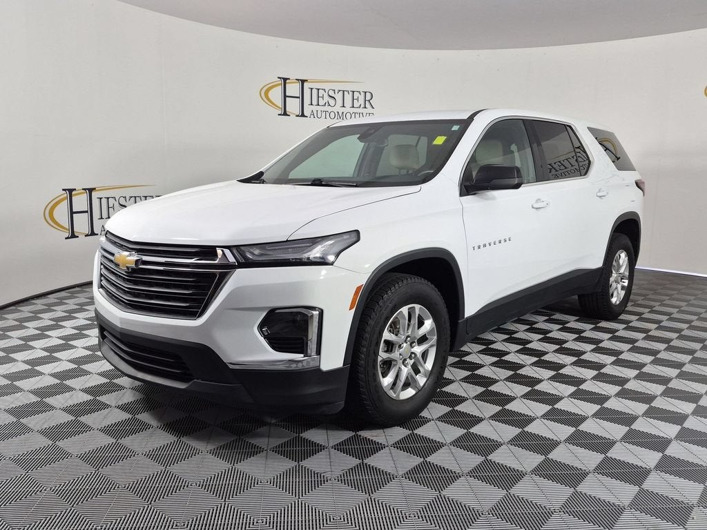 2023 Chevrolet Traverse LS - Photo 8