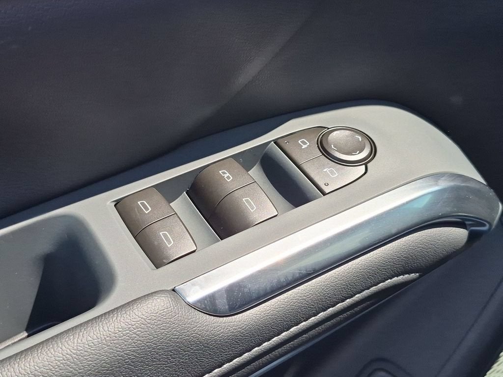 2027 Chevrolet Traverse LT - Photo 14