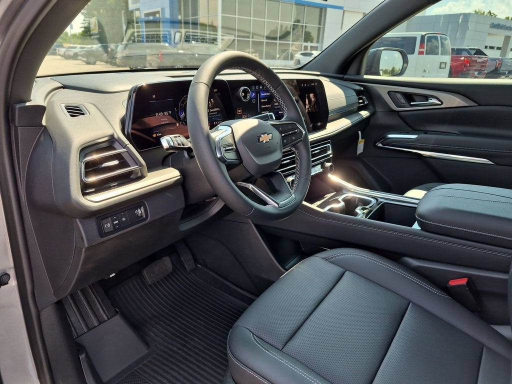 2027 Chevrolet Traverse LT - Photo 17