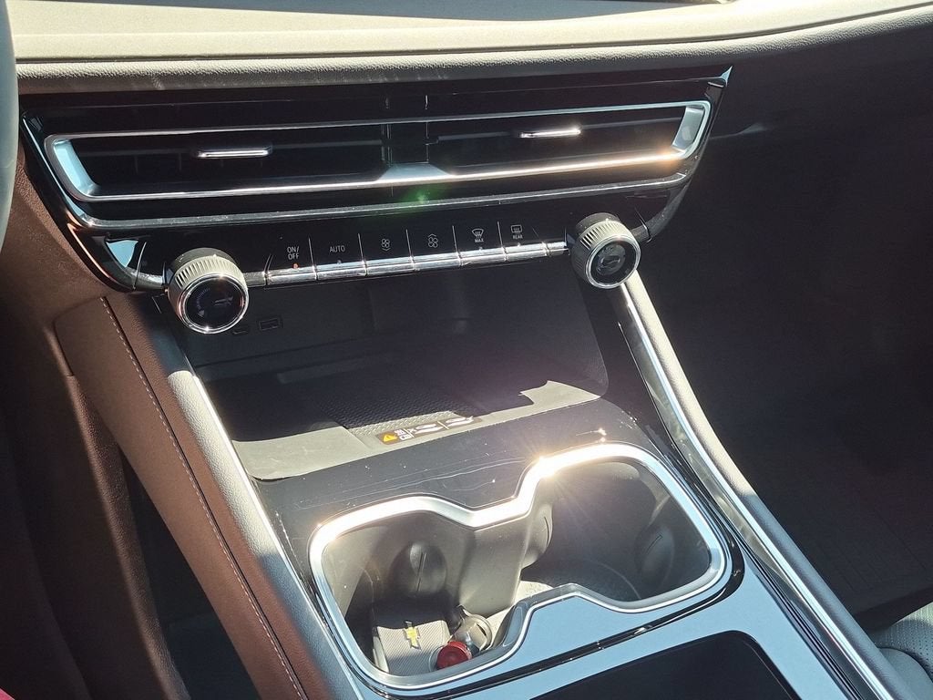 2027 Chevrolet Traverse LT - Photo 26