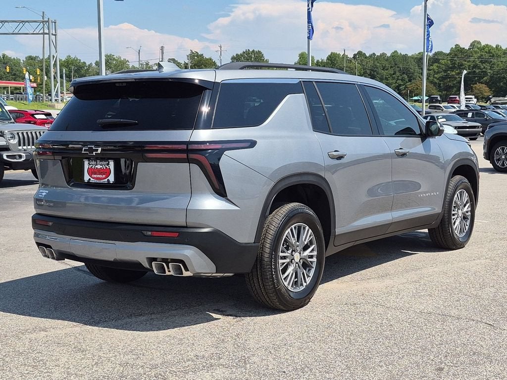 2027 Chevrolet Traverse LT - Photo 4