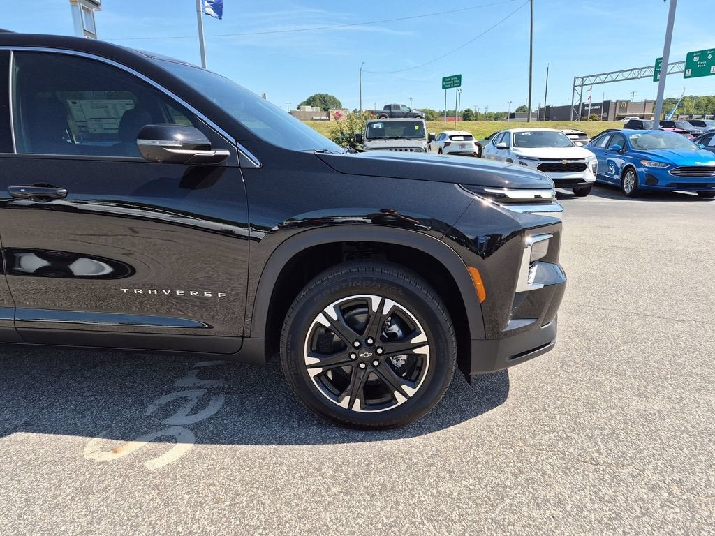 2027 Chevrolet Traverse LT - Photo 10